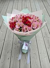 Букет цветов из:  Альстромерии #REPLACE_PRED# Досчатое