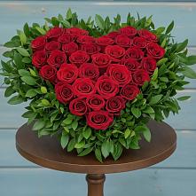 Цветочная композиция из Розы в виде сердца в Досчатое