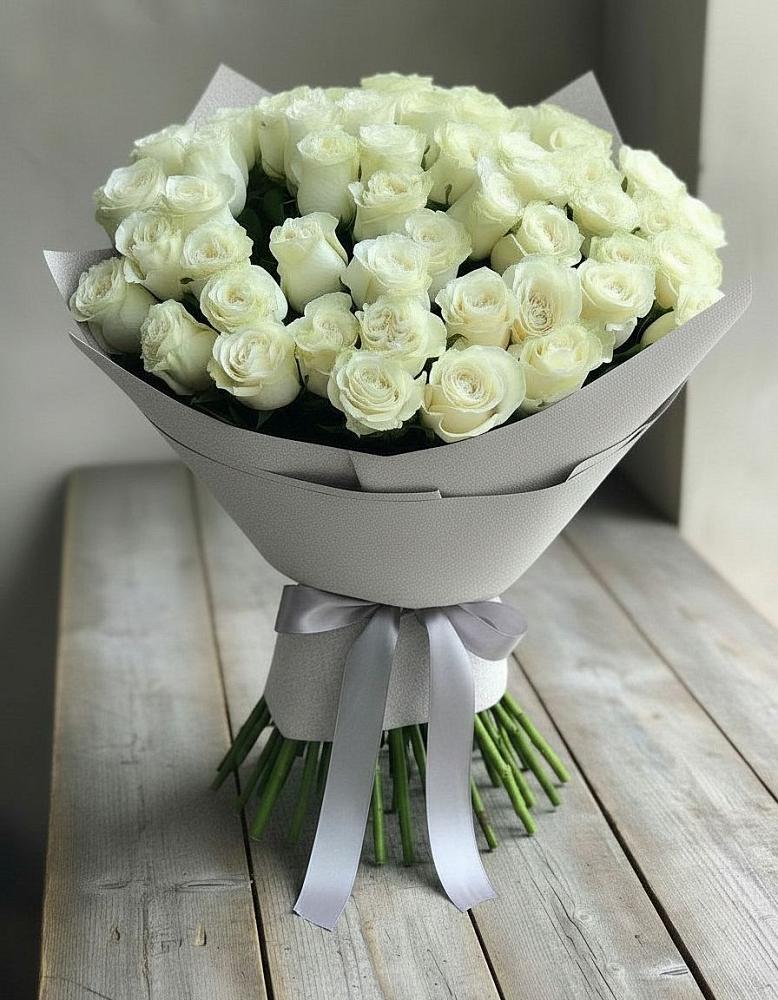 Букет 35 Белых роз в Досчатое