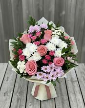 Букет цветов из:  Альстромерии, Гвоздики, Розы и Хризантемы в Досчатое