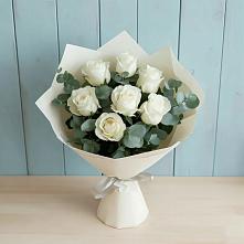 Букет Белые розы в Эвкалипте в Досчатое