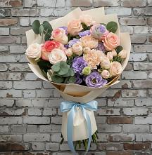 Букет цветов из:  Розы, Лизиантусы и Гвоздики в Досчатое